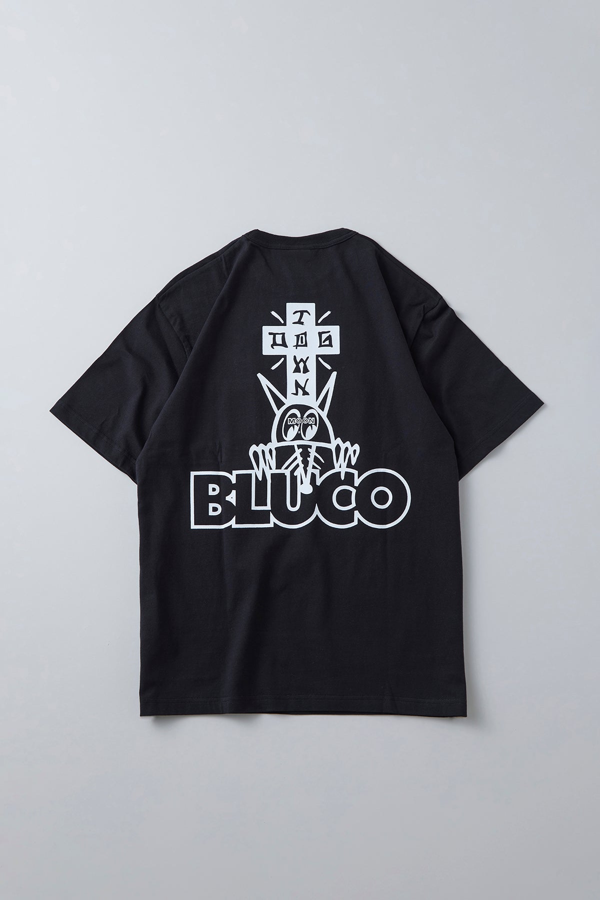 (MOONEYES x DOGTOWN x BLUCO) ポケットTシャツ - Logo-