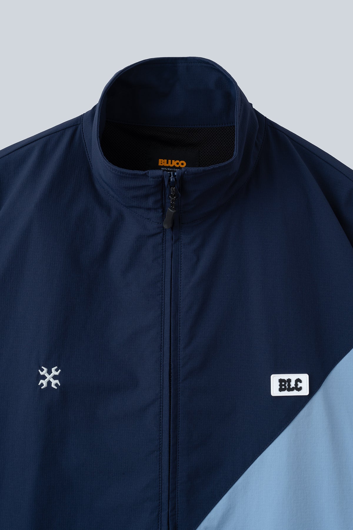 ストレッチトラックジャケット