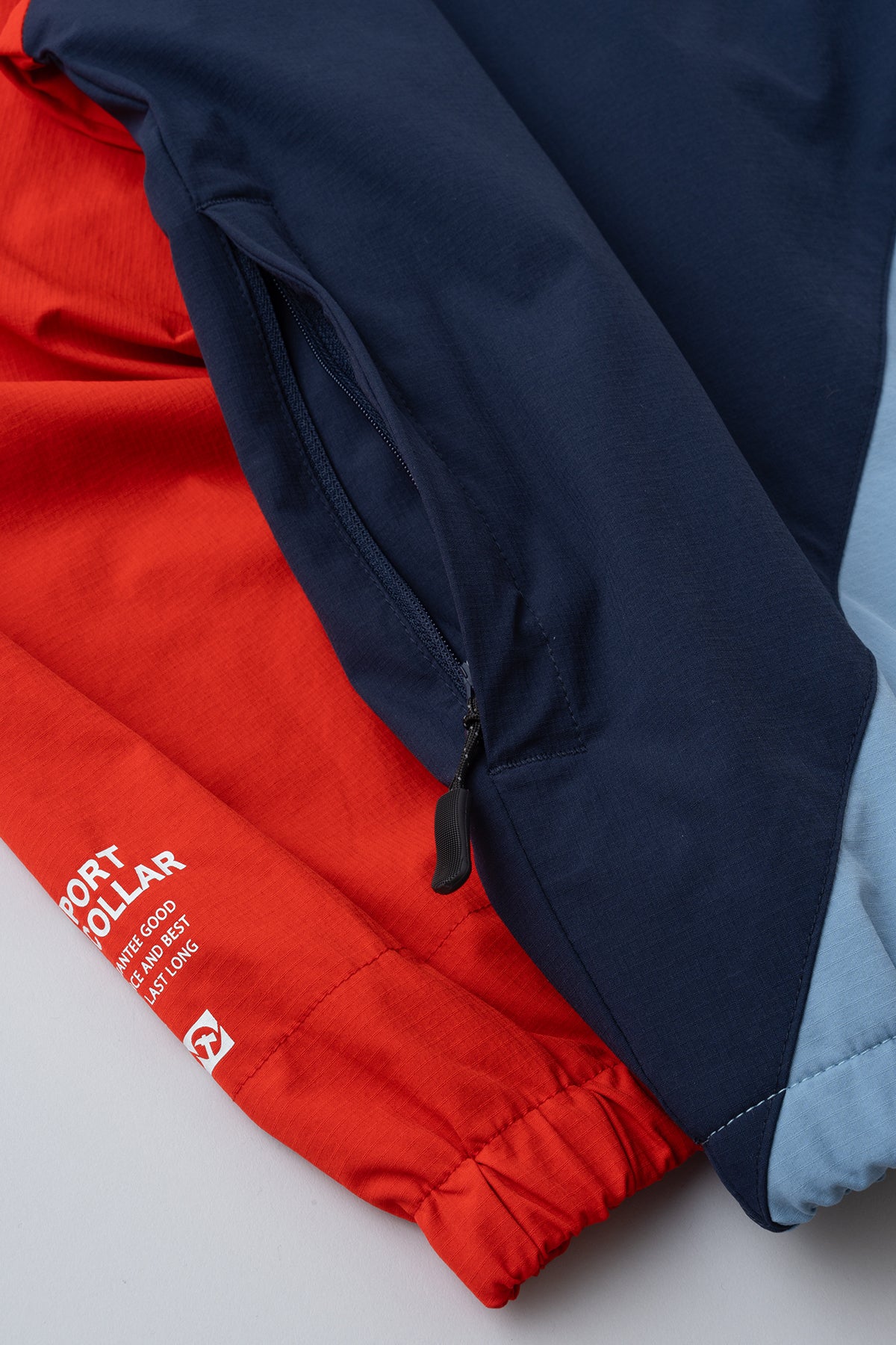 ストレッチトラックジャケット