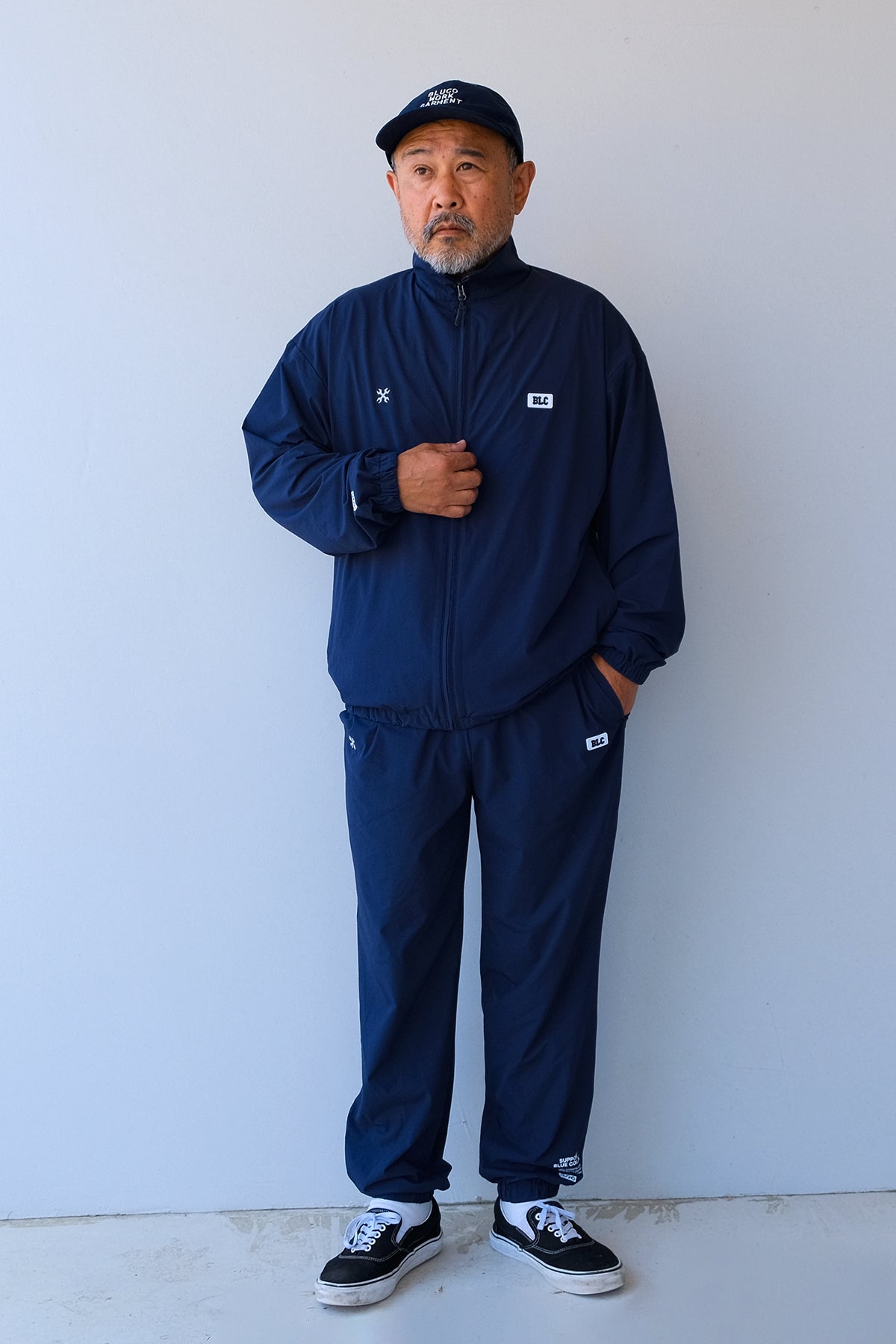 ストレッチトラックジャケット