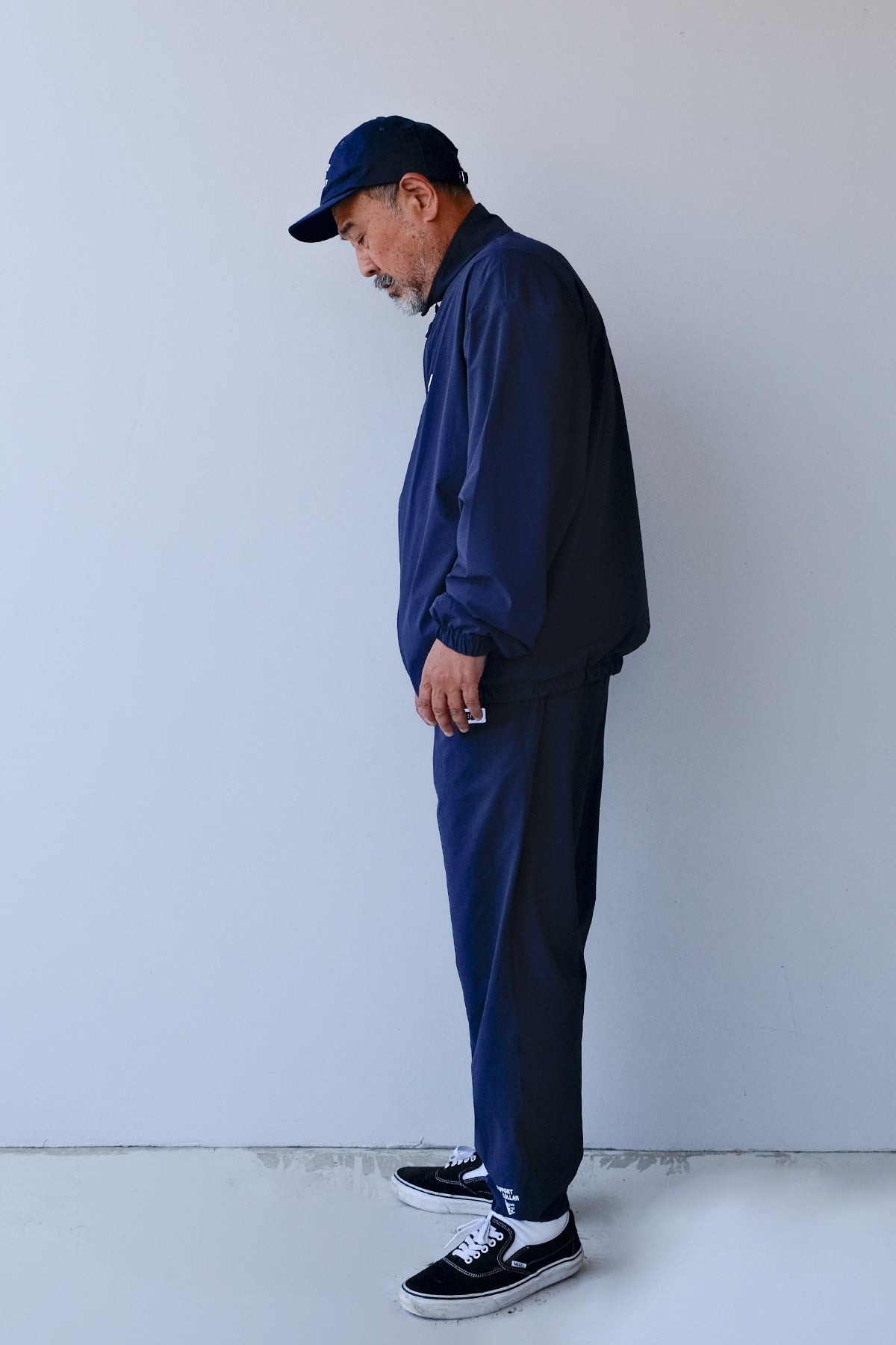 ストレッチトラックジャケット