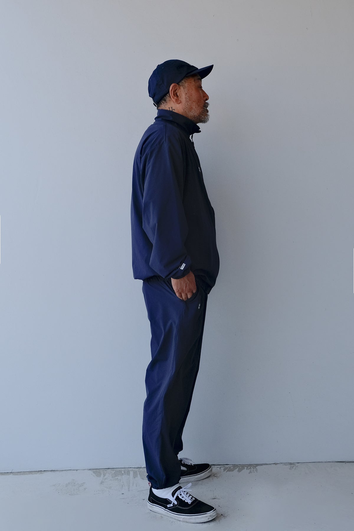 ストレッチトラックジャケット